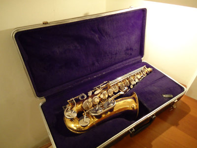 sax3.jpg